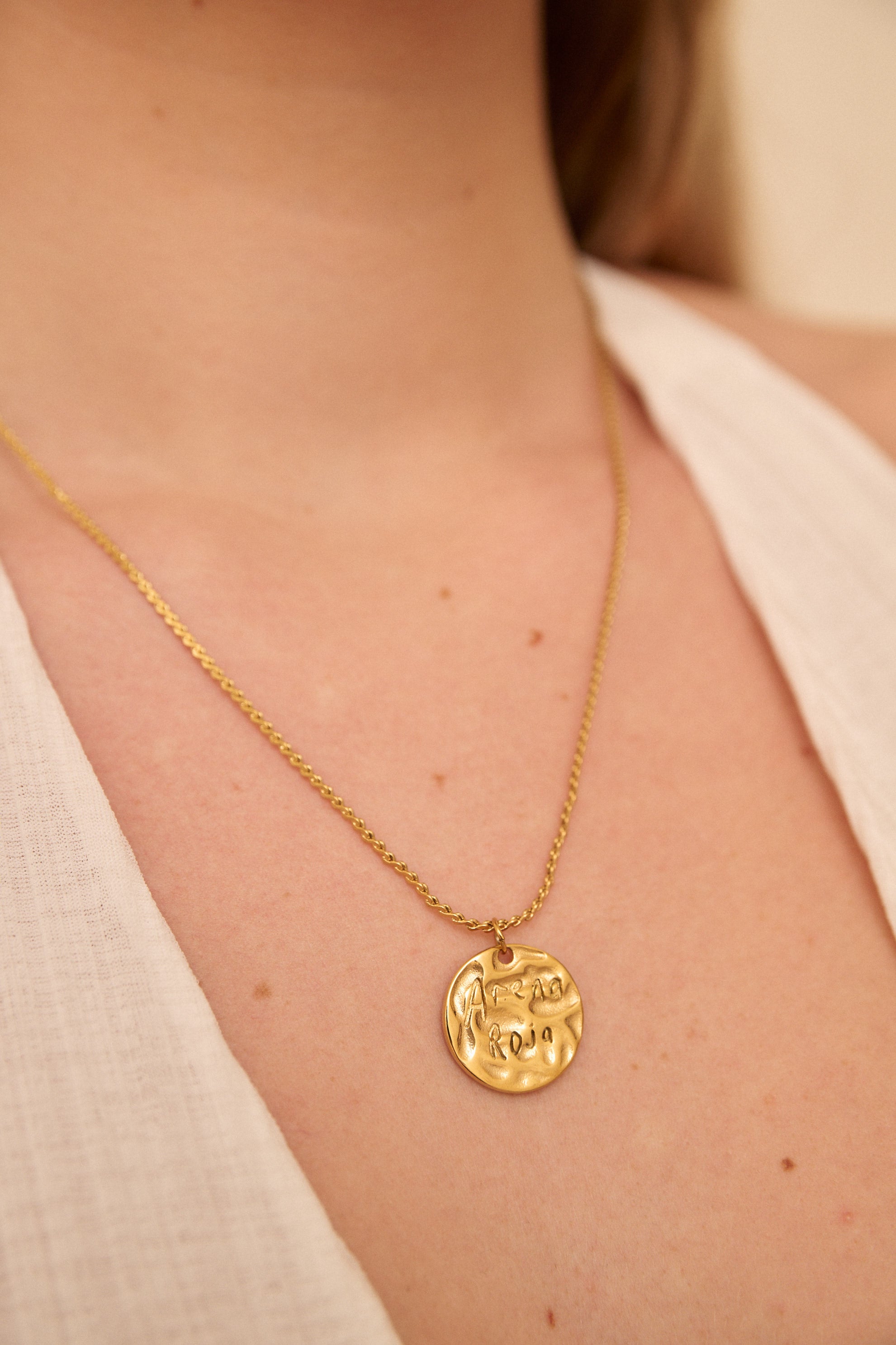 COUNTRY NECKLACE