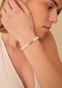 THE CLASSIC PEARL BRACELET