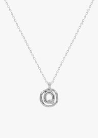 Q / PLATA  THE IDENTITY